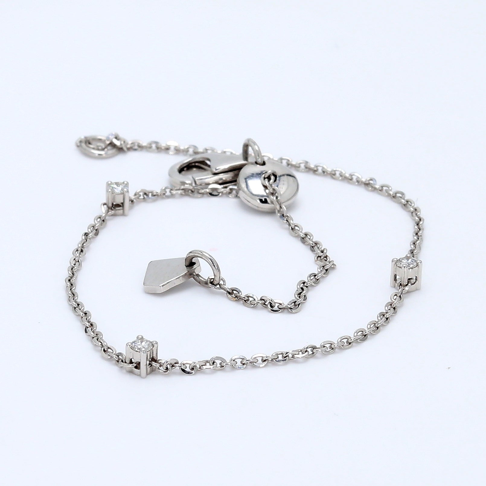 Eternal Station Round Chain Bracelet