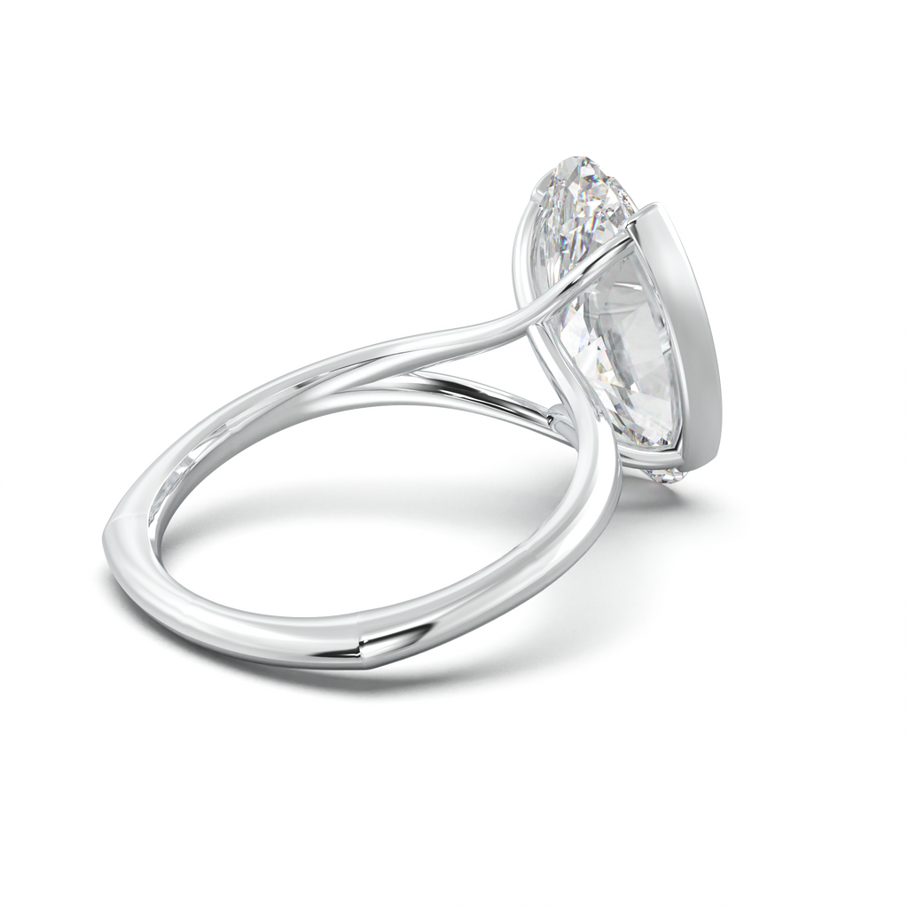 Moval Halo Pavé Engagement Ring