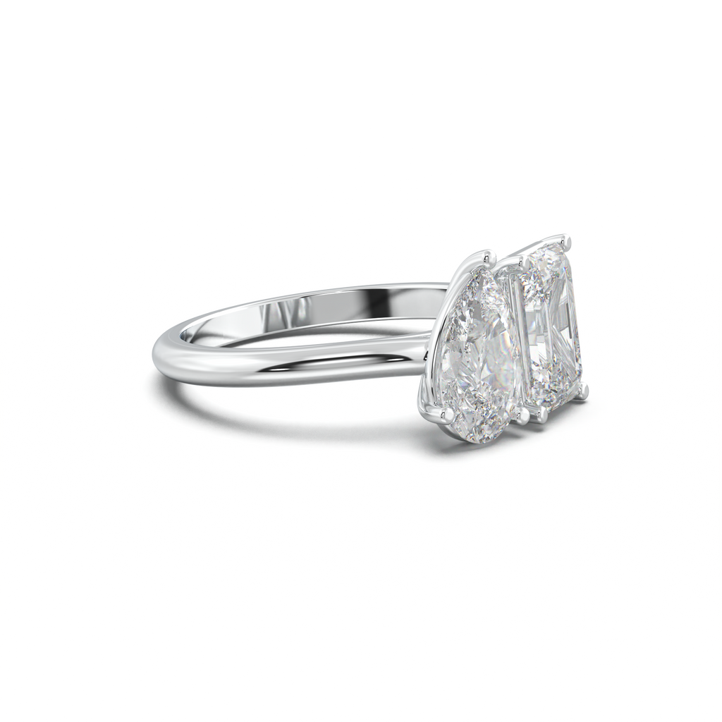 Pear & Emerald Toi et Moi Engagement Ring