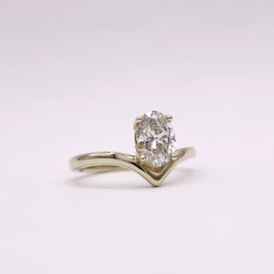 Eternal Nouveau Oval Ring
