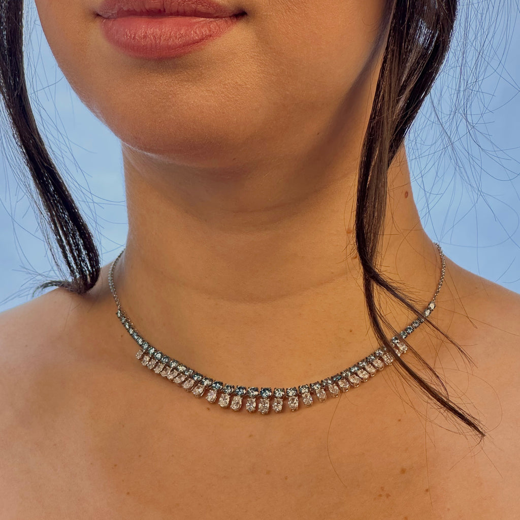 Graduating Blue Round Oval Necklace