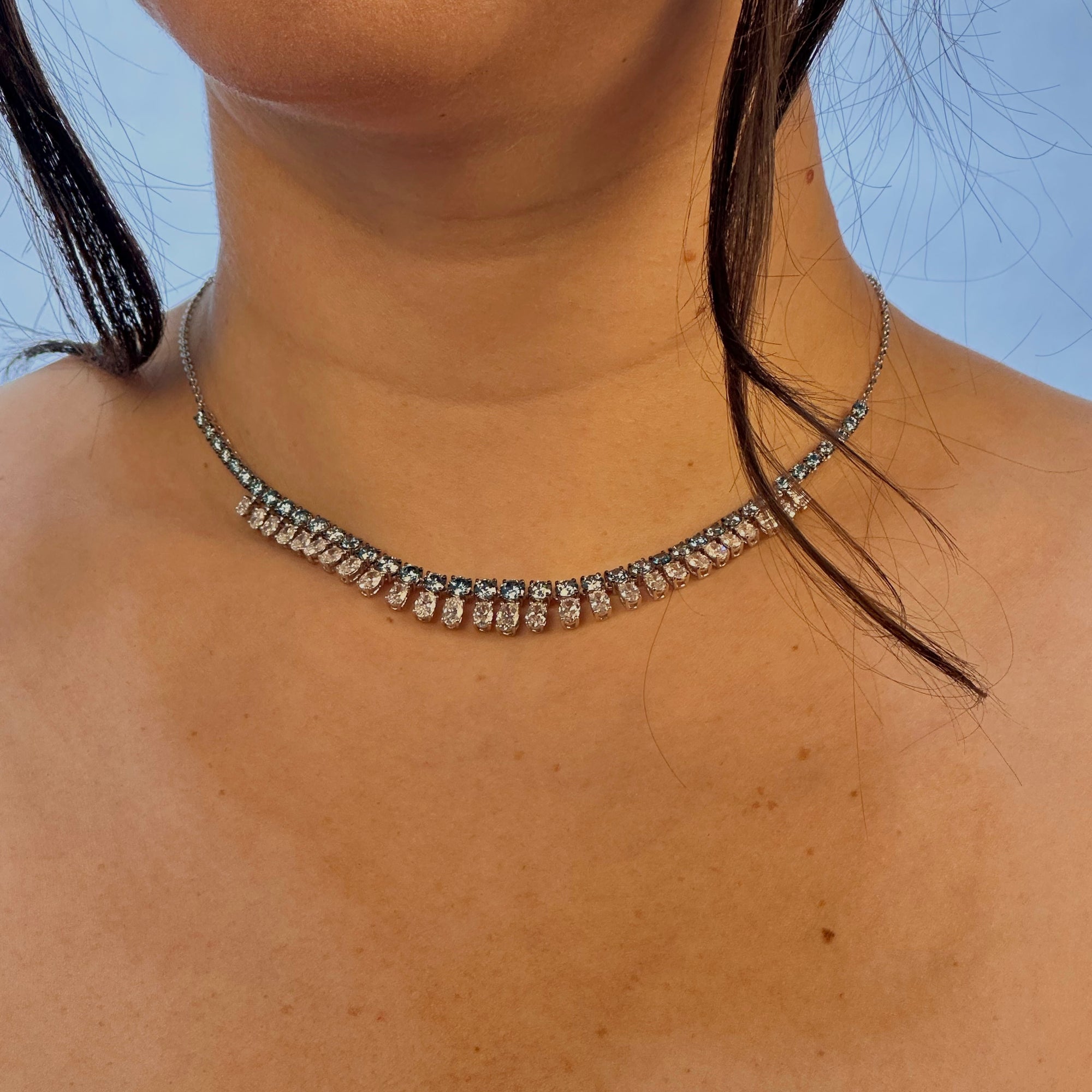 Graduating Blue Round Oval Necklace