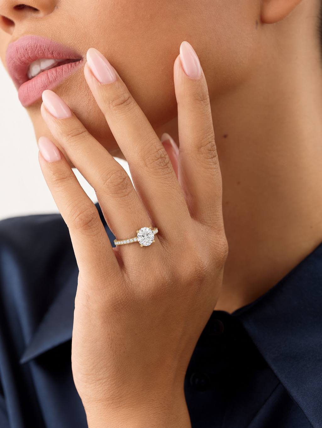LR19955 round engagement ring on model