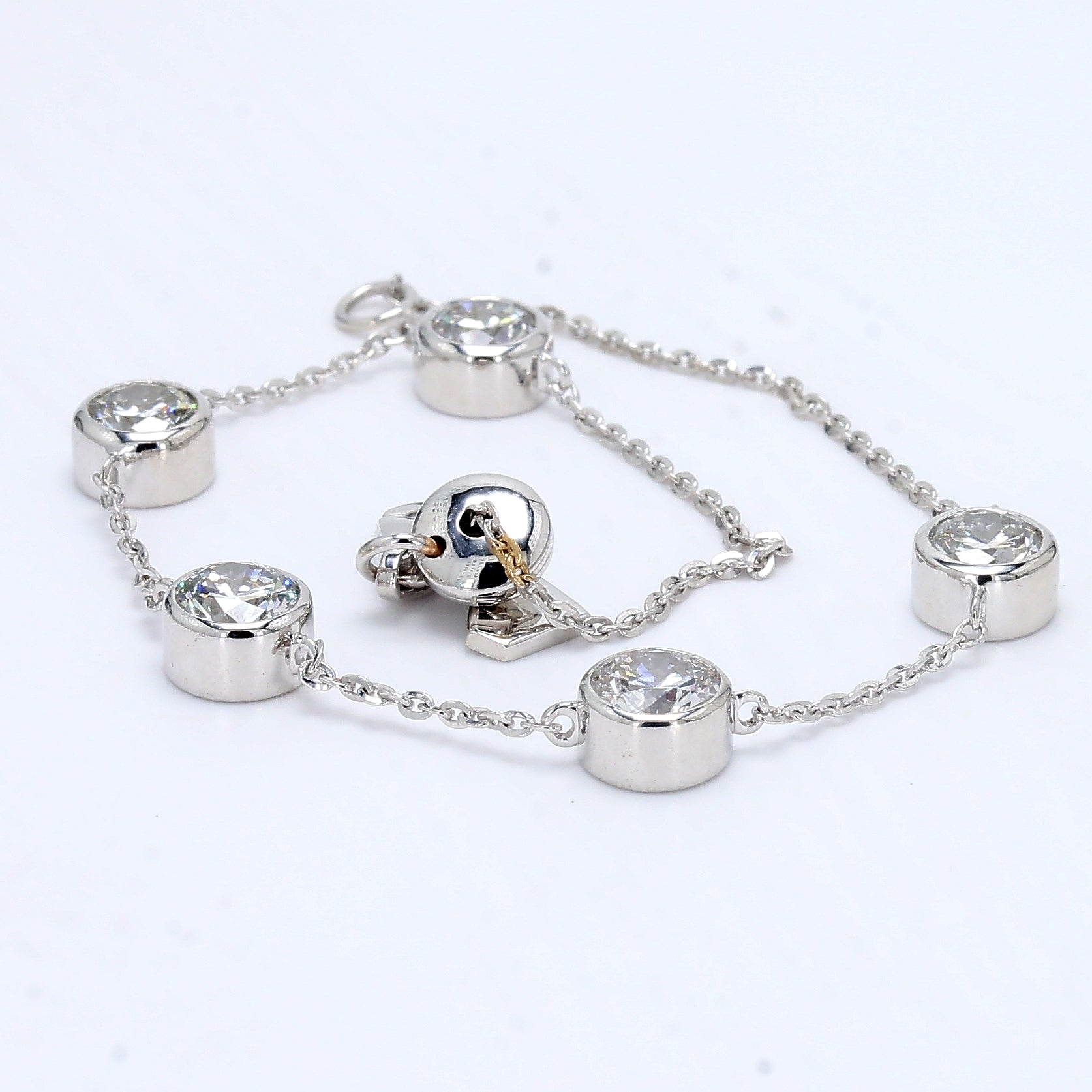 Eclipse Round Station Chain Bracelet