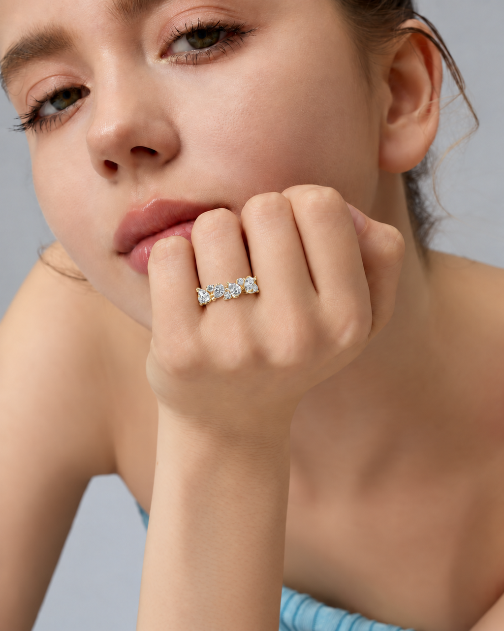 PR0021 alternating pear and round wedding band model image