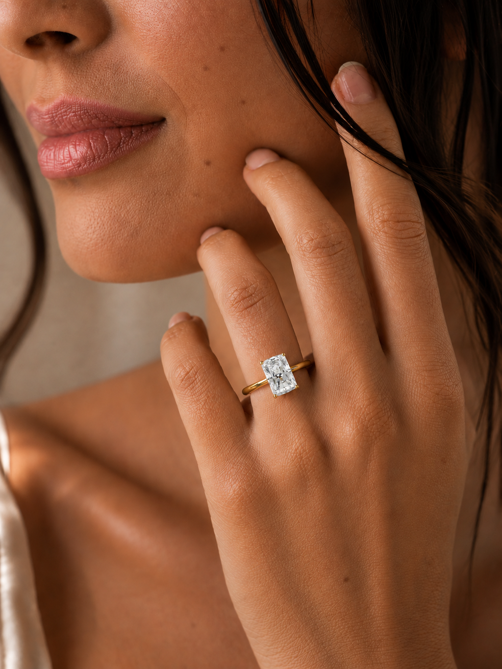 LR19098 radiant solitaire on hand