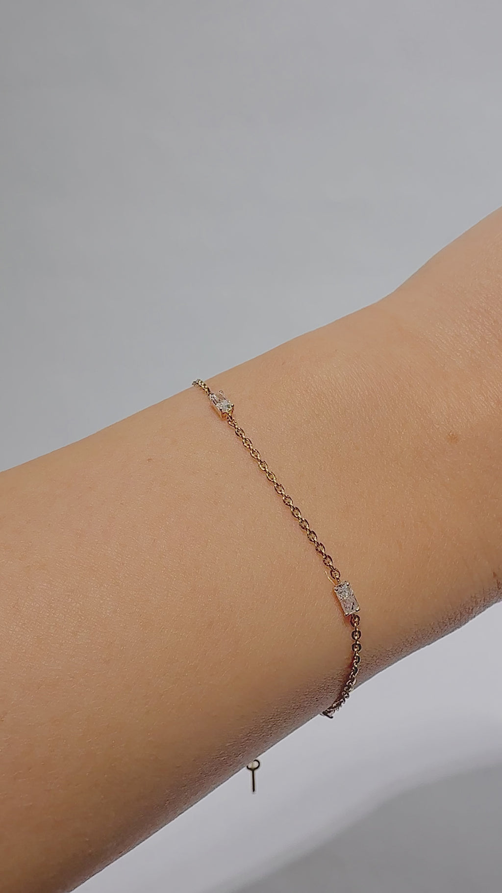 Eternal Tapered Radiant Station Chain Bracelet