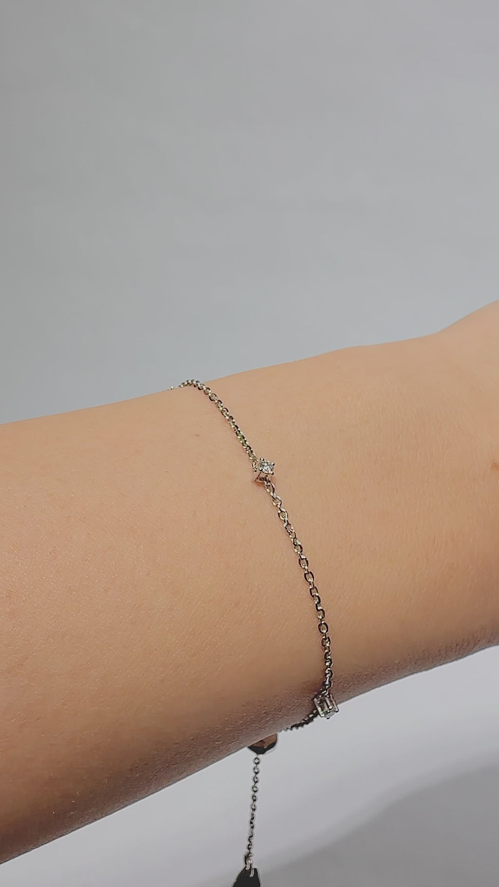 Eternal Station Round Chain Bracelet